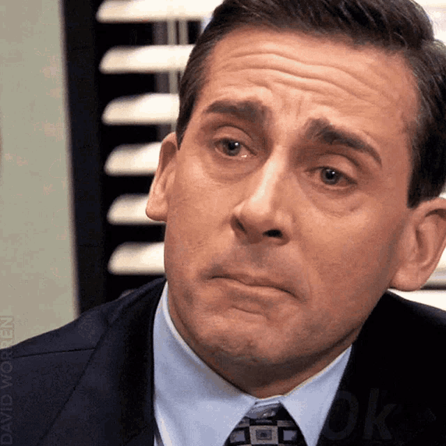 GIF, Steve Carrell in “The Office”, er sagt “okay” und hat Tränen in den Augen